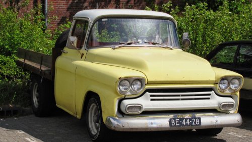 20 classic pickup trucks that still look amazing