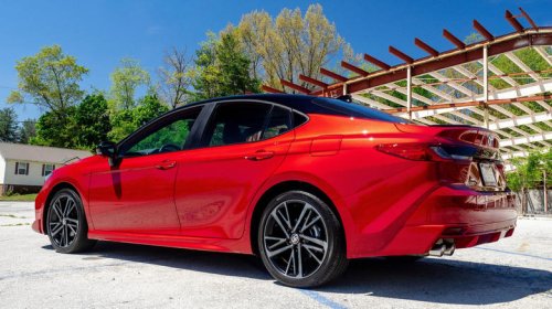 I knew the 2026 Camry was frugal, but Toyota's hybrid sedan is more than just the value choice