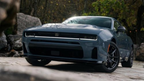 Dodge, Dodge Charger, A new V8 Dodge Charger Hellcat is coming because nothing that popular ever truly dies