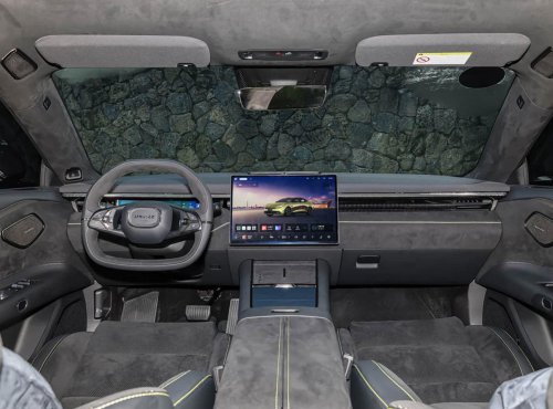 816 km de autonomía, carga del 10 al 80% en 5,5 minutos y desde 25.000 euros para el coche eléctrico que desafía a BYD
