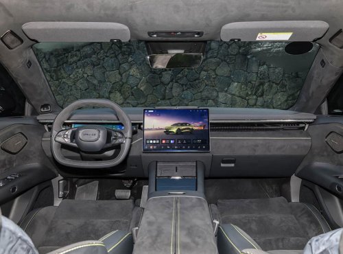 BYD, 816 km de autonomía, carga del 10 al 80% en 5,5 minutos y desde 25.000 euros para el coche eléctrico que desafía a BYD