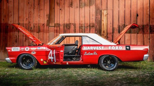 Ford, Ford's 427 side-oiler street car almost nobody saw race