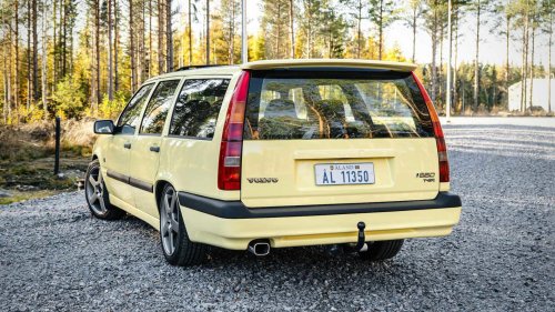 1995 Volvo 850 T-5R: The 240 HP racing wagon nobody remembers