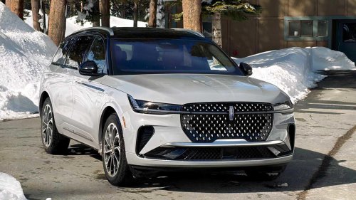 10 long-range hybrid SUVs: Maximize your fuel efficiency