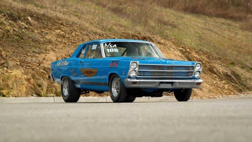 Ford's 427 side-oiler street car almost nobody saw race