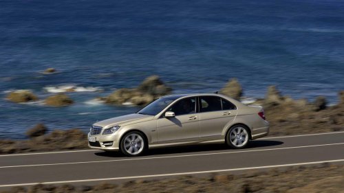 The last sedans with hydraulic steering enthusiasts should be buying