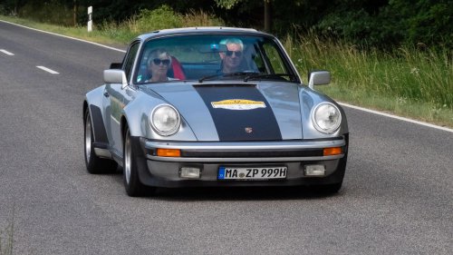 7 foreign sports cars from the analog era that still feel brutally honest today