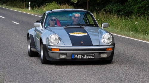 7 foreign sports cars from the analog era that still feel brutally honest today
