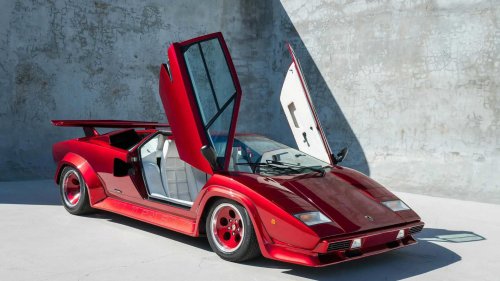 The most useless rear wing of all time was pure 80s insanity