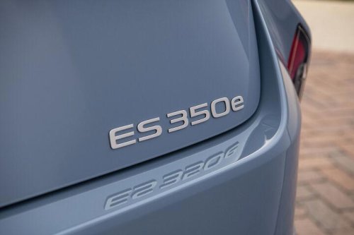 Lexus, Lexus ES, 2026 Lexus ES: 3 pros and 2 cons