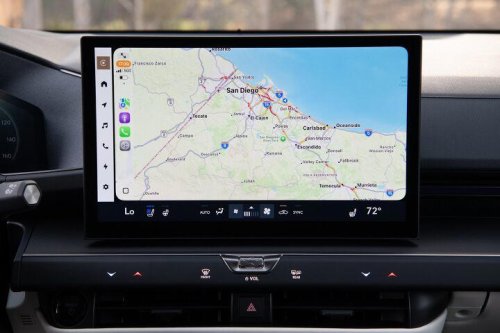 2026 Lexus ES: 3 pros and 2 cons
