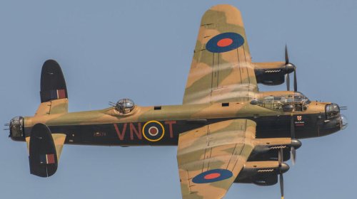 British man built a replica WW2 bomber cockpit by hand – now it's headed to a museum