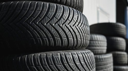 Do all 4 of your tire tread patterns have to match?