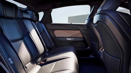 Lexus, Lexus ES, BMW, BMW 3 Series, Lexus ES 350h: A luxurious rival to the BMW 3 Series