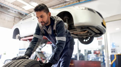4 car parts you should always replace in pairs