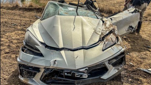 Chevrolet, Chevrolet Corvette, C8 Chevrolet Corvette Stingray crashes in California