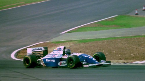 9 race cars that became legends after losing championships