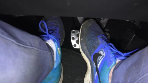 5 pro tips for driving a manual car in city traffic