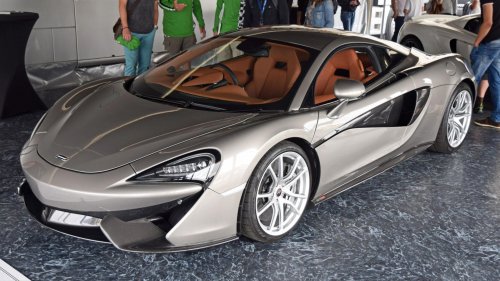 10 supercars only experts should drive &amp; 10 that are surprisingly friendly
