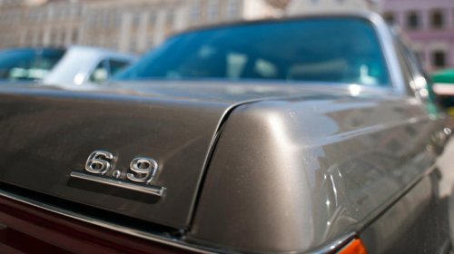 Mercedes, How Mercedes turned its massive S-Class into the fastest production car of 1975