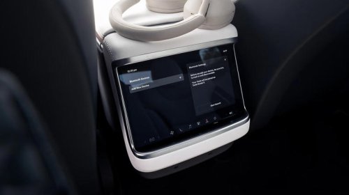 16 new cars that come with rear seat entertainment systems