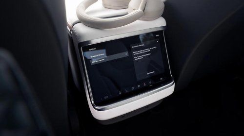 16 new cars that come with rear seat entertainment systems