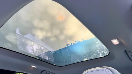 Sunroof vs. moonroof: What's the difference, really?