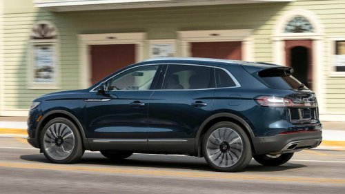 This 4-year-old Lincoln is the ultimate American luxury SUV for way less than a new BMW 3 Series
