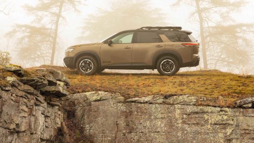 The underrated off-road three-row SUV that beats the Honda Pilot and Nissan Pathfinder