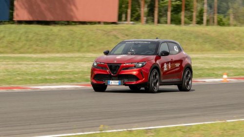 Asistimos a la Escuela de Conducción Alfa Romeo en el circuito de Varano a la que todo conductor puede y debe acudir