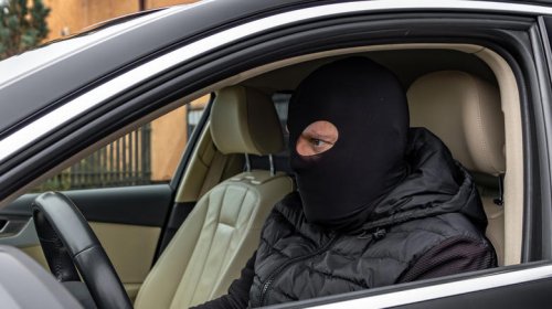 Why this type of transmission is often referred to as an 'anti-theft device'