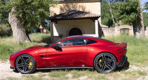He conducido el nuevo Aston Martin Vantage S: lo que más me sorprendió no fueron sus 680 CV