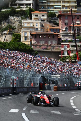 Lewis Hamilton consigue con Ferrari F1, en Mónaco, su tercer podio; el segundo de forma consecutiva