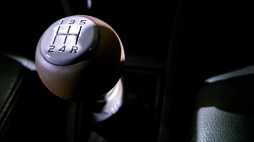 Are all gear shift knobs universal? Here's what you should know