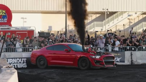 Ford, Ford Mustang, Smokestang: The Ford Mustang with a Cummins engine under the hood