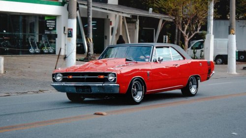 Ten classic muscle cars that redefined excessive power