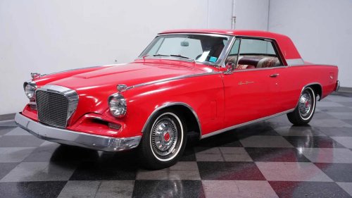 1962 Studebaker GT Hawk: The supercharged sports coupe