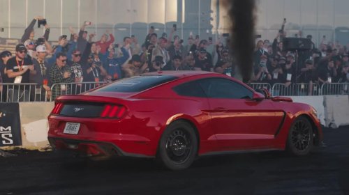 Ford, Ford Mustang, Smokestang: The Ford Mustang with a Cummins engine under the hood