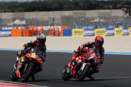 Pedro Acosta, sobre la diferencia entre Marc Márquez y Pecco Bagnaia en Ducati: 
