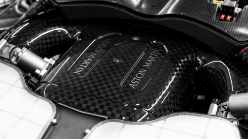 Aston Martin, Aston Martin recalls 7 Valkyries for rear brakes that can cause a fire