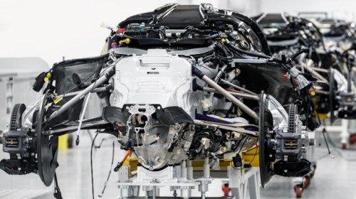 Aston Martin, Aston Martin recalls 7 Valkyries for rear brakes that can cause a fire