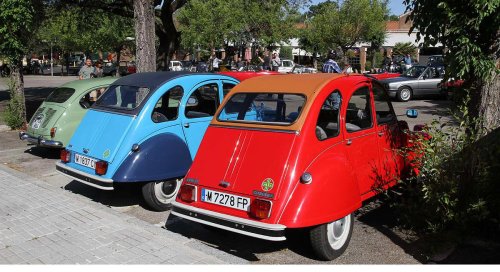 La DGT facilitará las concentraciones de vehículos históricos