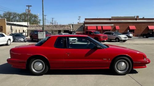 At $9,995, Is This 1990 Oldsmobile Troféo A Prize Package?