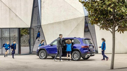 2025 Mercedes-Benz GLB: A compact luxury SUV that prioritizes space over style
