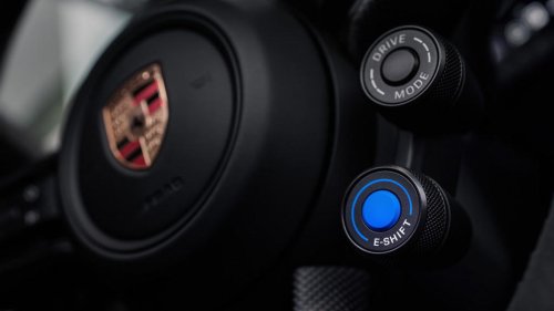 Porsche reinventa el Taycan: ahora tiene marchas virtuales, sonido deportivo y hasta 700 km de autonomía