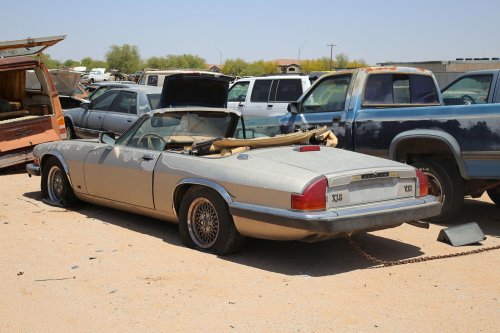 Las joyas del desguace de Desert Valley Auto Parts, Arizona