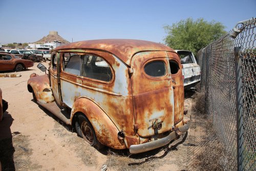 Las joyas del desguace de Desert Valley Auto Parts, Arizona