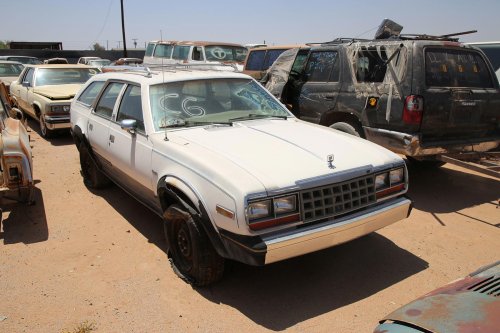 Las joyas del desguace de Desert Valley Auto Parts, Arizona