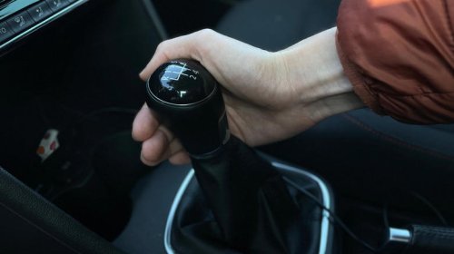 5 common manual transmission myths that simply refuse to die