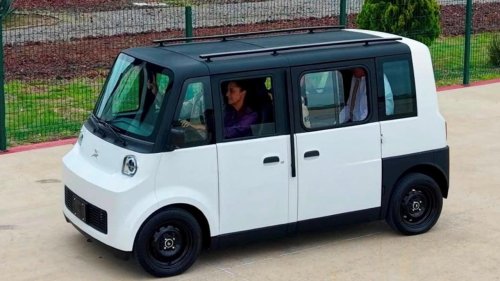 El coche de 7.500 € y 6 plazas que se fabricará en México desde 2027 quiere romper el mercado desde abajo